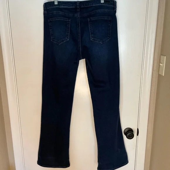 Kut from the Kloth Jean Flare Baby Bootcut - Picture 7 of 9